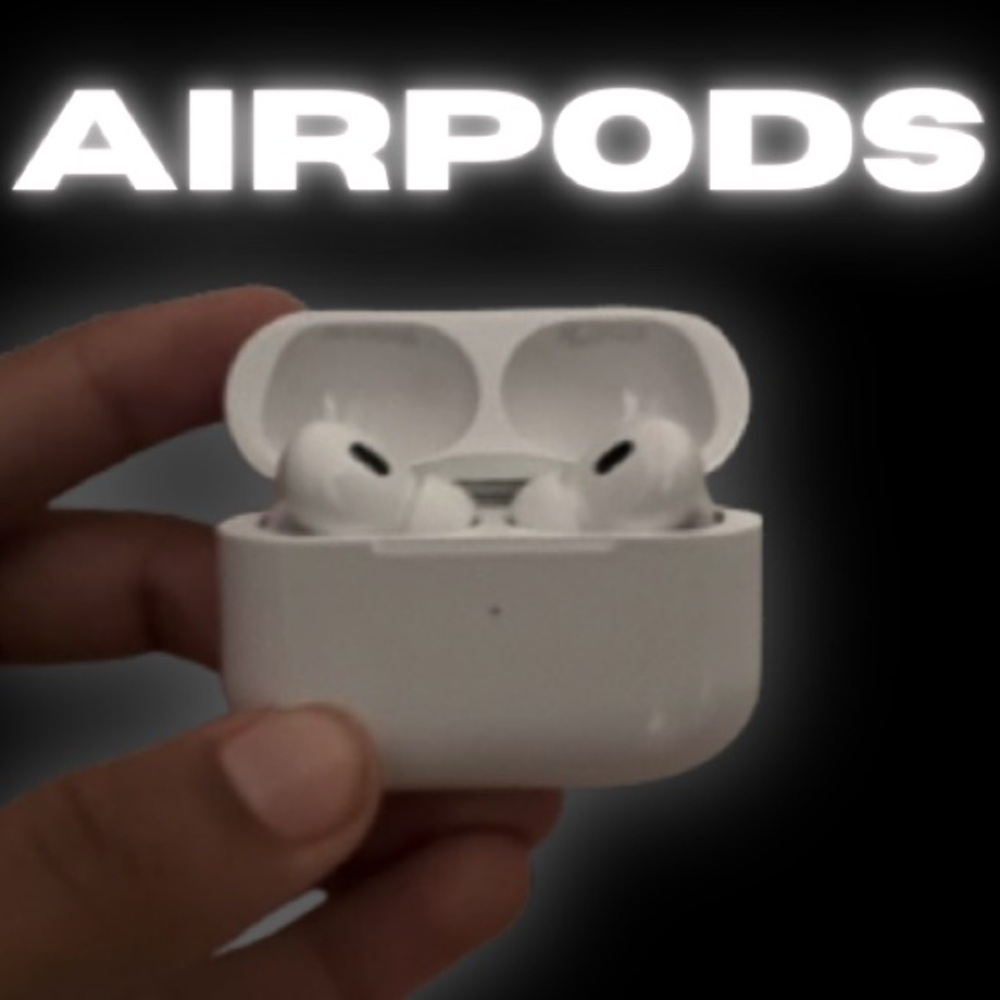 Apple AirPods in Classic White